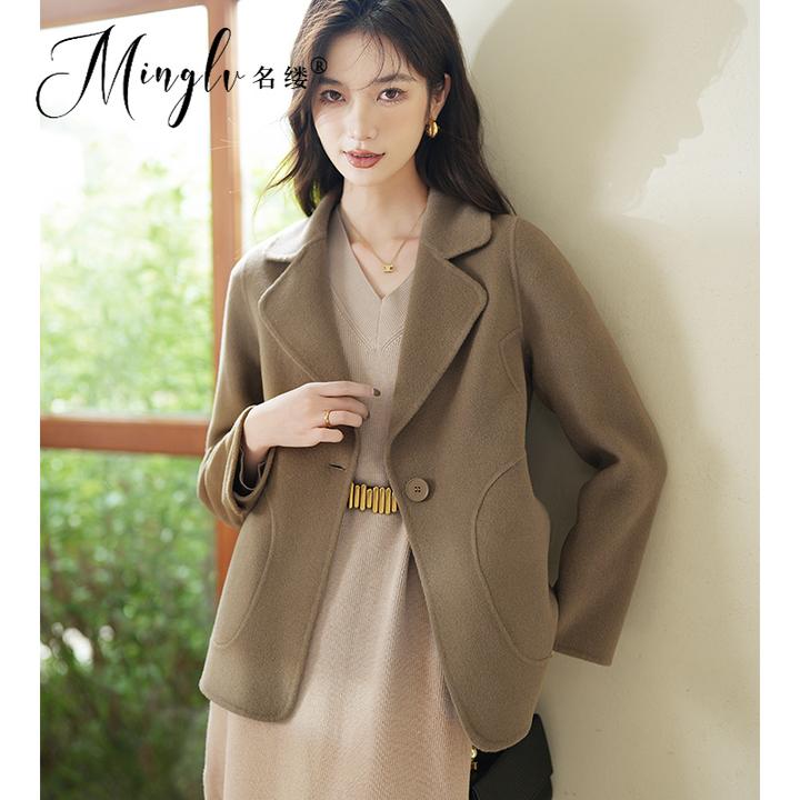 高端双面呢时尚气质女2025年冬季新款驼色小个子短款轻奢毛呢外套