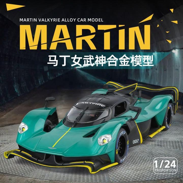 1:24马丁女武神四轮前轮转向避震合金声光回力仿真车模型玩具汽车