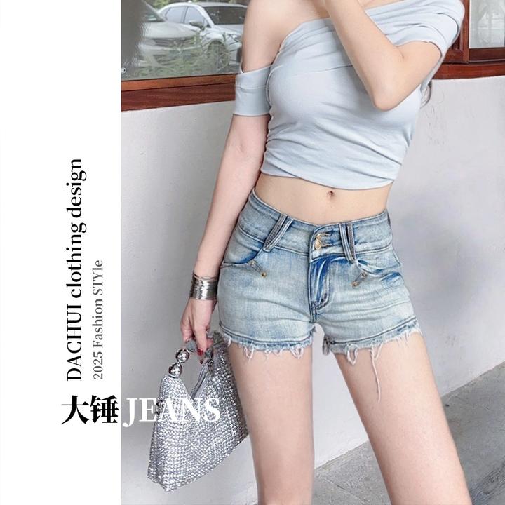 350夏季新款碧空蓝翻盖口袋提臀性感牛仔短裤显瘦双扣弹力短裤女