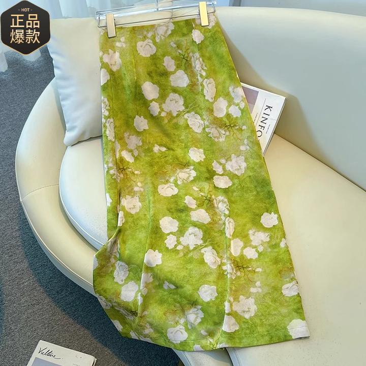 超好看醋酸印花半身裙女夏季薄款2025新款垂感缎面直筒a字包臀裙