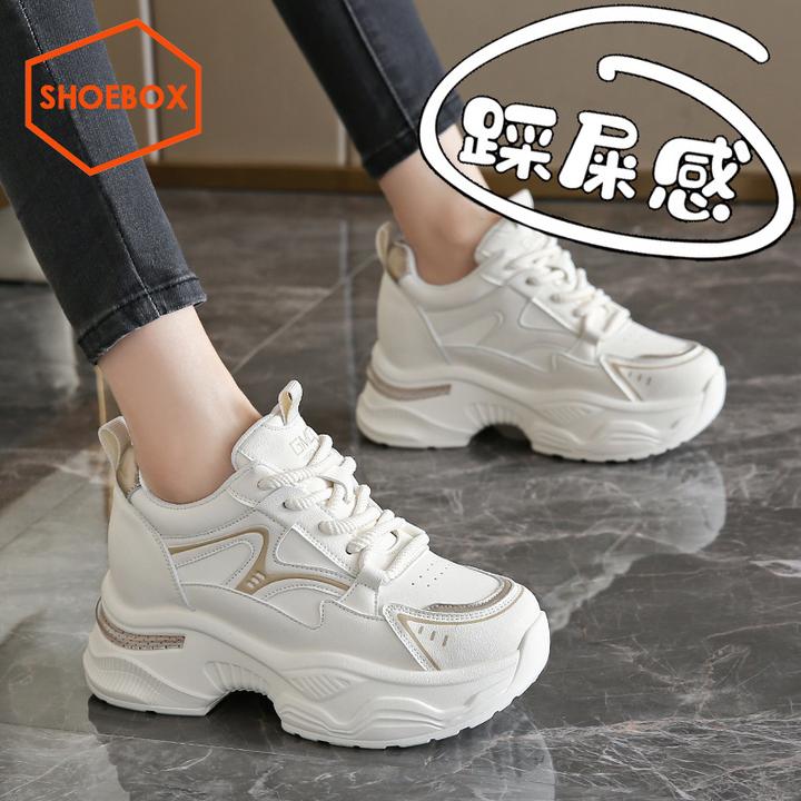 达芙妮鞋柜厚底老爹鞋小白鞋女款2025春季新款轻便百搭休闲运动鞋