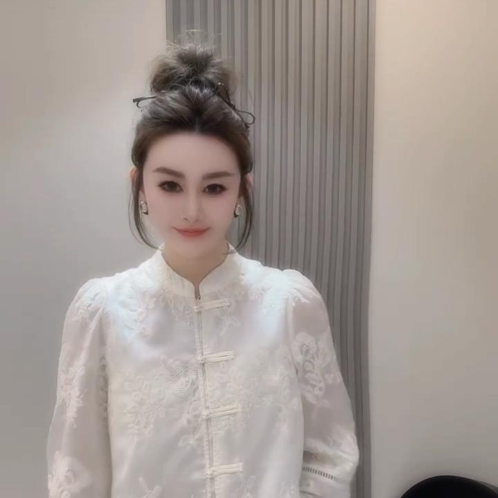 高端优雅盘扣设计蕾丝花边衬衫高品质女装早春新款