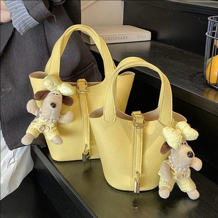 时尚洋气菜篮子水桶包女2025新款气质纯色荔枝纹小众单肩斜挎包