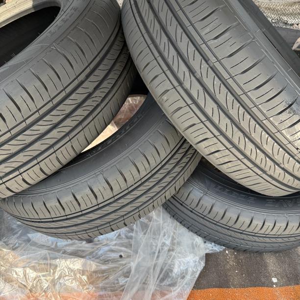 195/60/15邓禄普四条一起出 汽车轮胎适配舒适耐磨抓地力性能