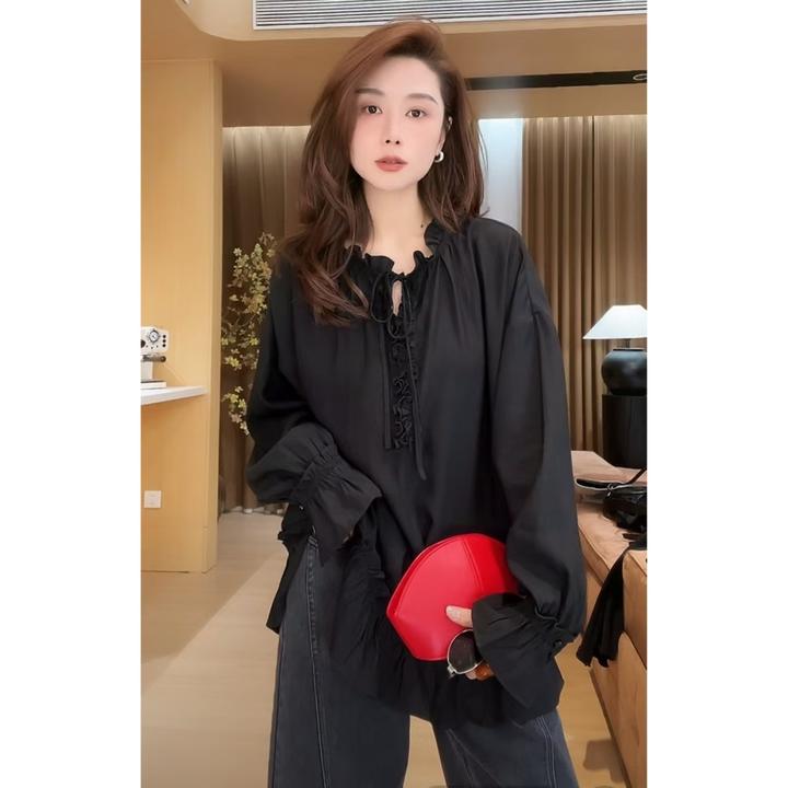 月月不吃鱼2025春款小众设计木耳边系带V领纯色衬衫 2503C1009