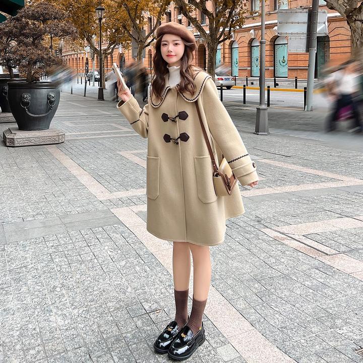 卡其色牛角扣毛呢外套女冬季新款娃娃领加厚小个子中长款呢子大衣
