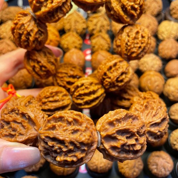 文玩京八棱小核桃粗筋深纹西瓜纹狮子头