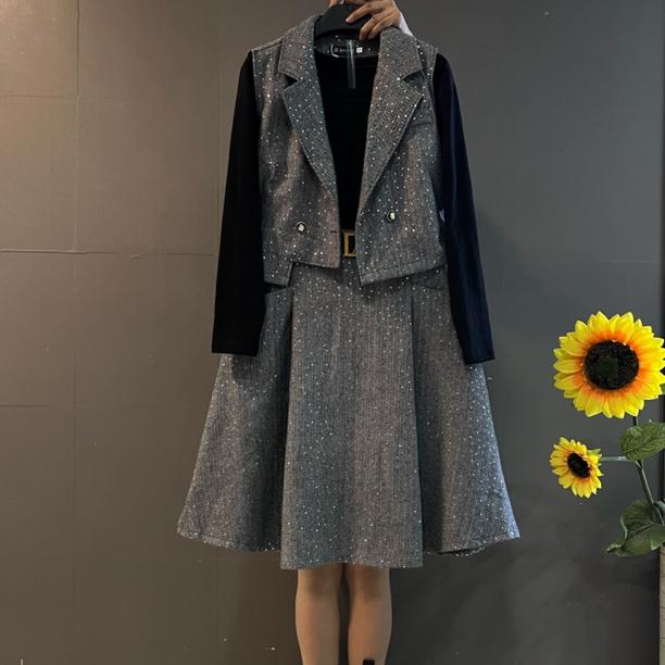 2025新款修身显瘦减龄时尚马甲长袖打底拼接连衣裙两件套