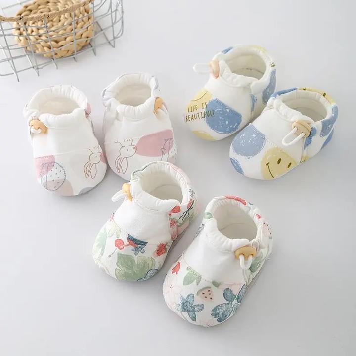 婴儿鞋步前鞋春秋冬季款男女宝宝软底鞋学加绒加厚不掉婴儿步前鞋