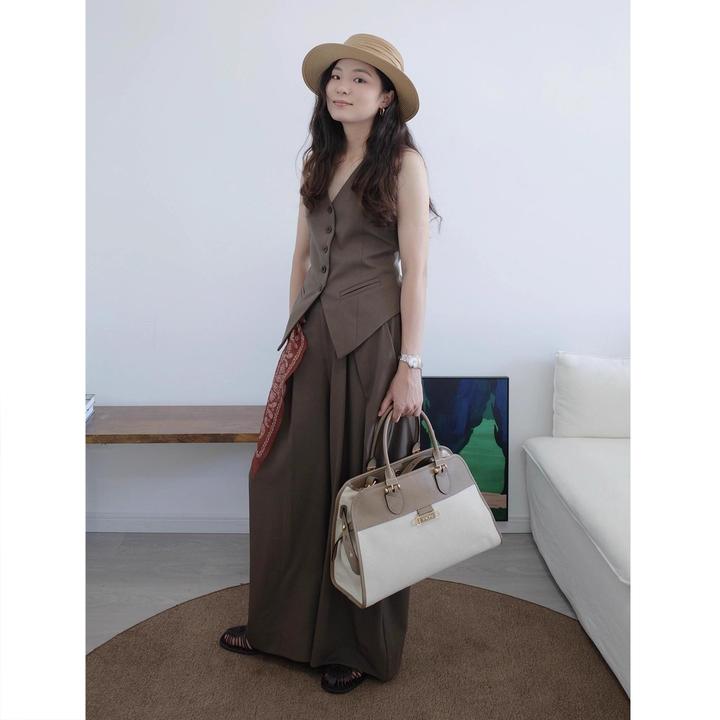 高级感法式V领马甲套装女夏复古高智感收腰无袖上衣阔腿裤两件套