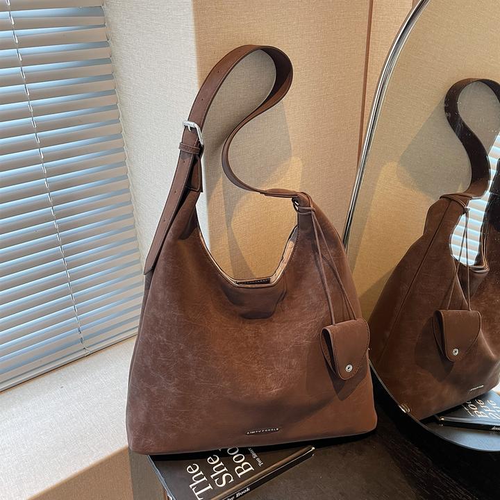 艾米兔 X COOLE女包2026新款日常休闲复古大容量百搭单肩托特包