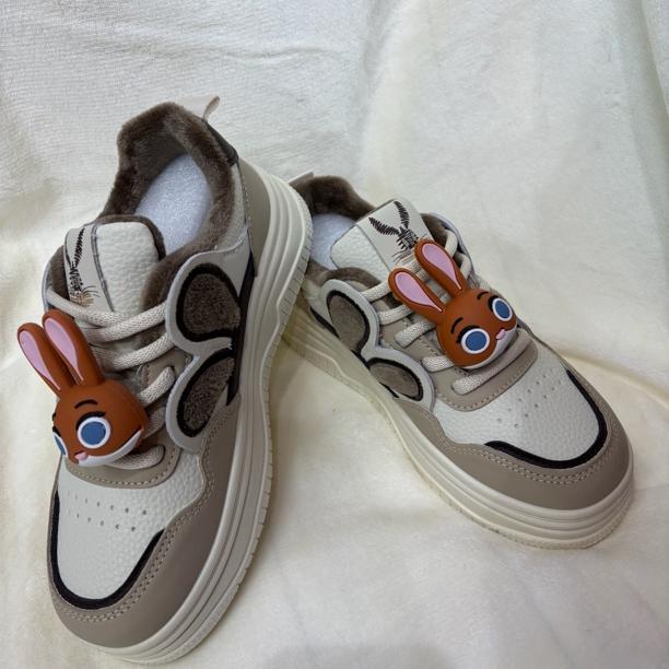 2024新款原创运动休闲鞋C8870