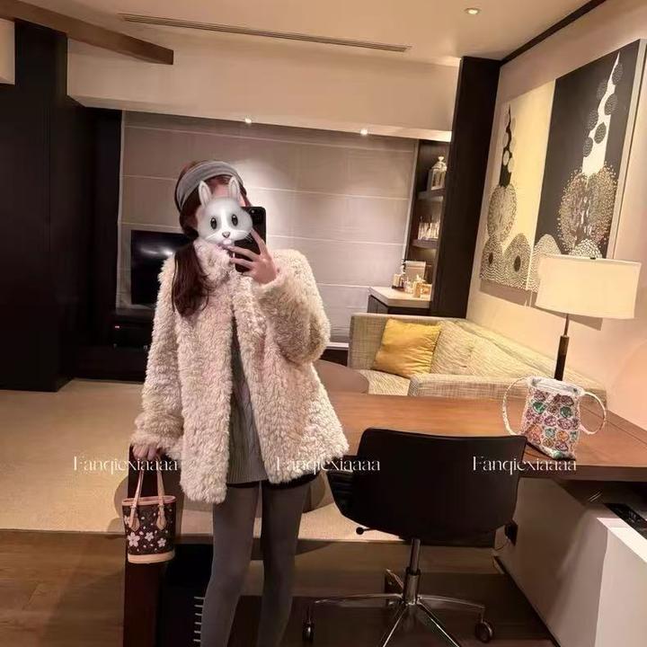 富人区4.0火爆返场冬季立领女短外套外套大衣加绒气质皮毛一体