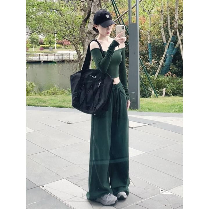 韩系chic甜辣一字肩绿色长袖T恤女休闲洋气百搭运动阔腿裤两件套