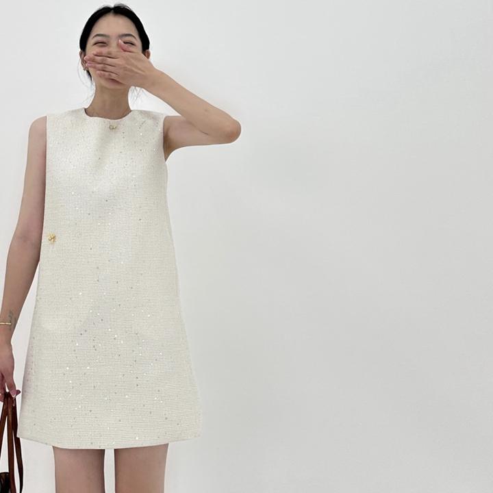 法式优雅高级感夏日小香风无袖吊带背心裙适合海边度假沙滩穿着彰