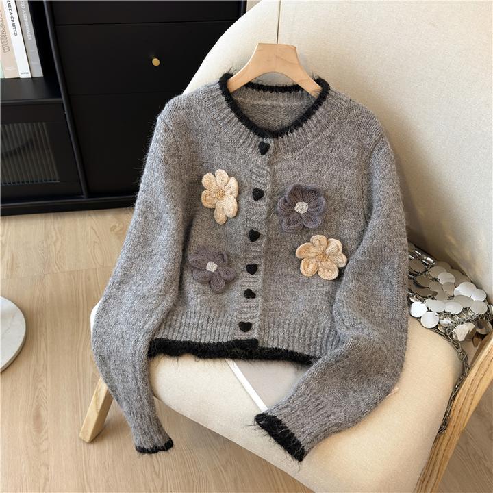 设计感立体花朵加厚毛衣女秋冬爆款法式复古宽松圆领针织开衫上衣