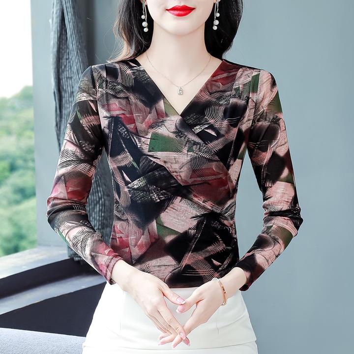 2025秋装新款V领印花网纱修身长袖T恤女士打底衫时尚内搭妈妈上衣