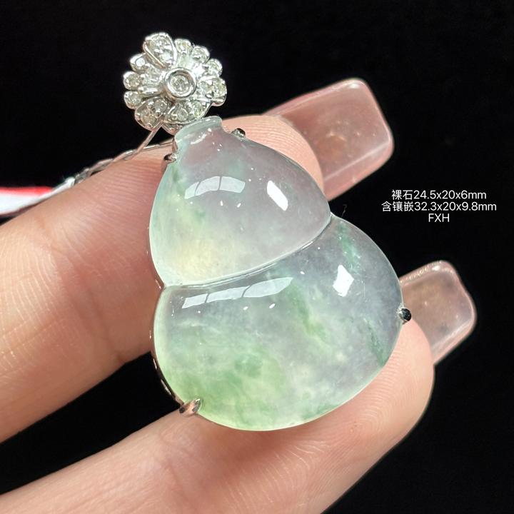 《缅甸翡翠珠宝严选》冰飘绿花葫芦吊坠（下单咨询客服）FXH