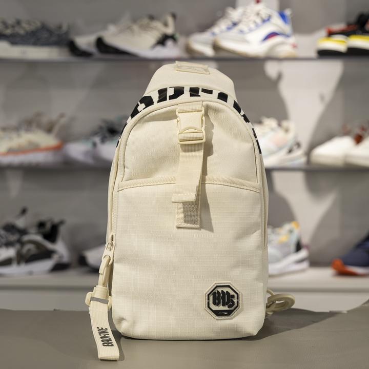 李宁斜挎包2025夏季新品反伍BADFIVE男女单肩包防泼水胸包ABDV091