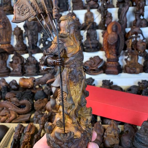 高货哦 太行崖柏雷击木20公分五旗关二爷手摆件