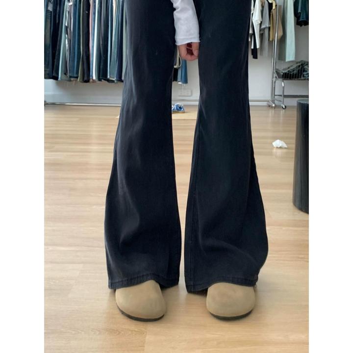 莲叶黑色不贴腿微喇叭牛仔裤女梨形身材喇叭裤小个子九分长裤