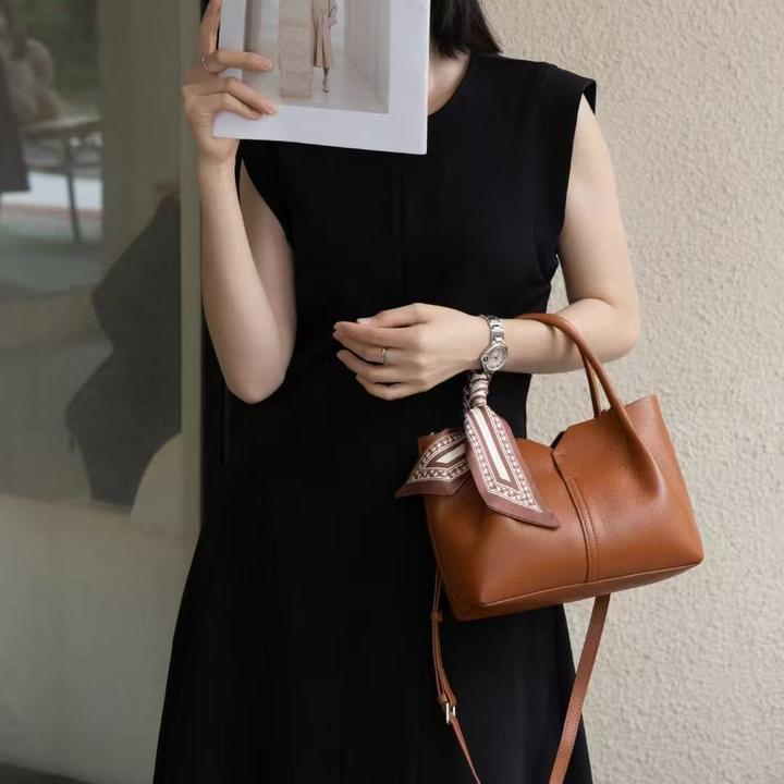 SUG头层牛皮轻奢时尚百搭小众小香包单肩真皮简约小包包