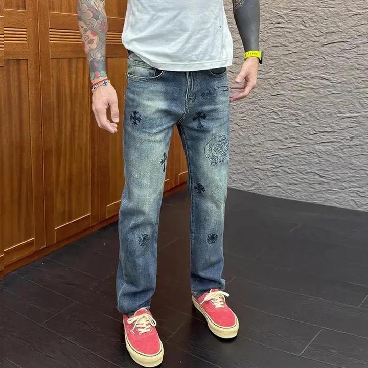 2025秋冬新款时尚休闲百搭刺绣印花男士小直筒牛仔裤水洗做旧