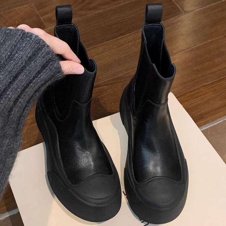 【JTG&SHOES 官方】圆头厚底松紧带一脚蹬烟筒靴女秋季新款好穿短靴