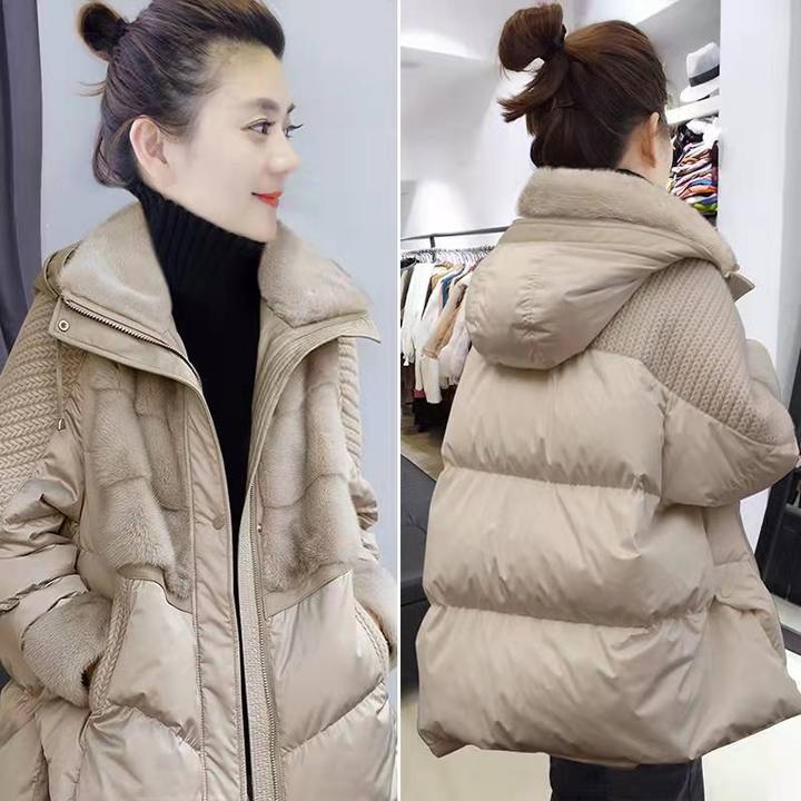 波司登精选欧洲宽松连帽冬季拼接加厚时尚中长款服外套适配