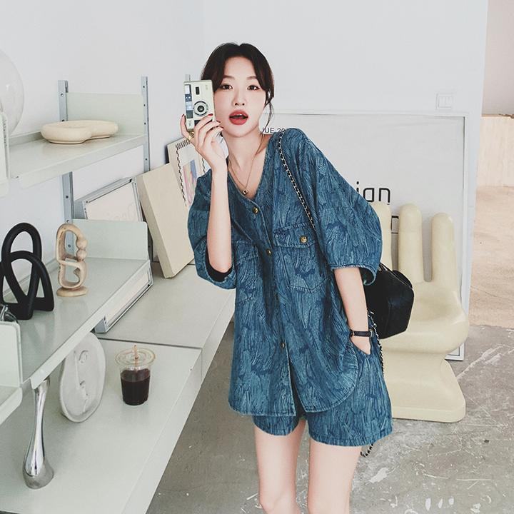 蓝色盐系轻熟牛仔套装女夏2025新款泡泡袖衬衫上衣阔腿短款两件套