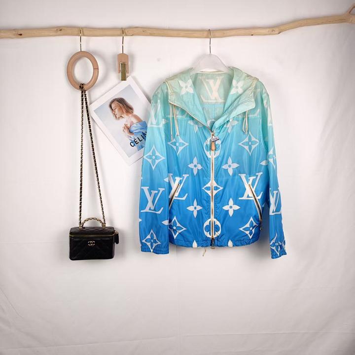 99新 LouisVuitton/路易威登  海囤J/LV上衣/38码/ds58424