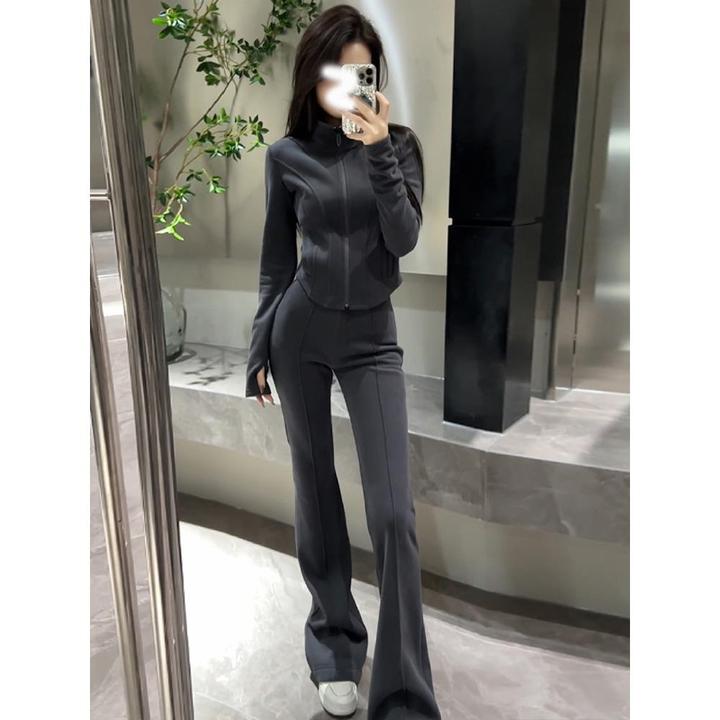 欧货休闲运动套装女春秋2025新款时尚洋气设计感修身喇叭裤两件套