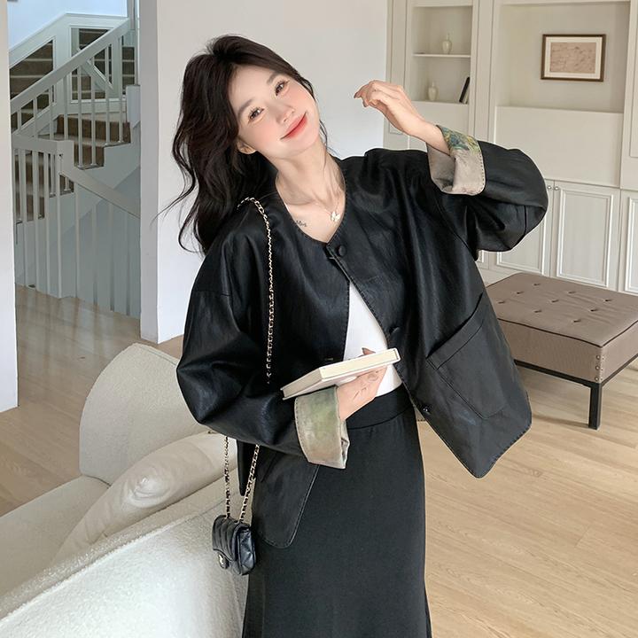 爆款感短款春秋中式国风皮衣外套女2025早春新款显瘦圆领网红休闲