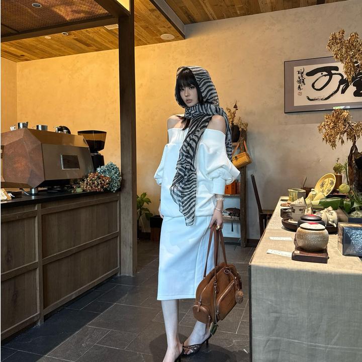 辣妹风街头休闲时尚套装女2025秋季新款一字肩上衣半身裙两件套装