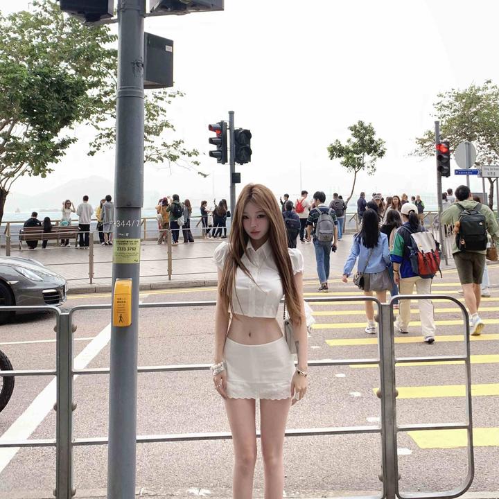 【铃白枳夏】夏季新款白色修身短袖衬衫上衣女小个子低腰短裙两件套