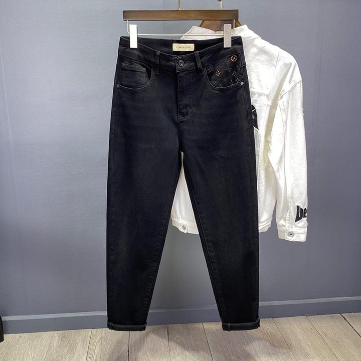 高端黑色刺绣牛仔裤男潮牌修身小脚秋冬2025新款柔软弹力百搭长裤