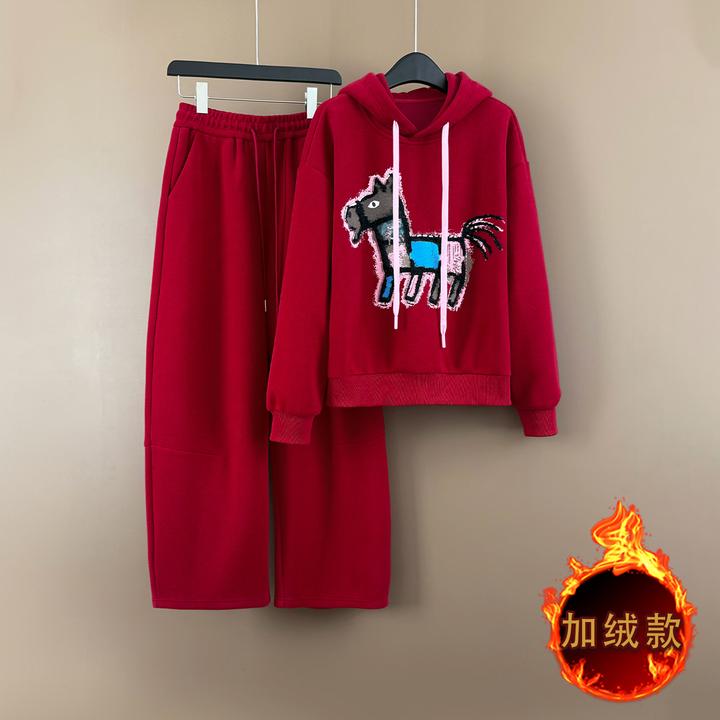 巨好看休闲时尚套装女秋冬季新款卡通印花连帽卫衣直筒长裤两件套