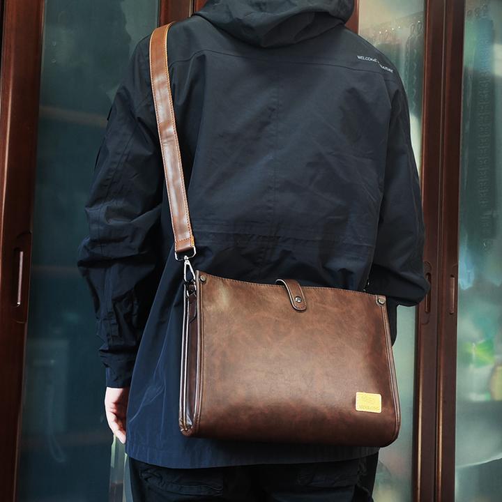 斜挎包大容量公文包男士邮差2025新款单肩通勤电脑手提背包女包潮