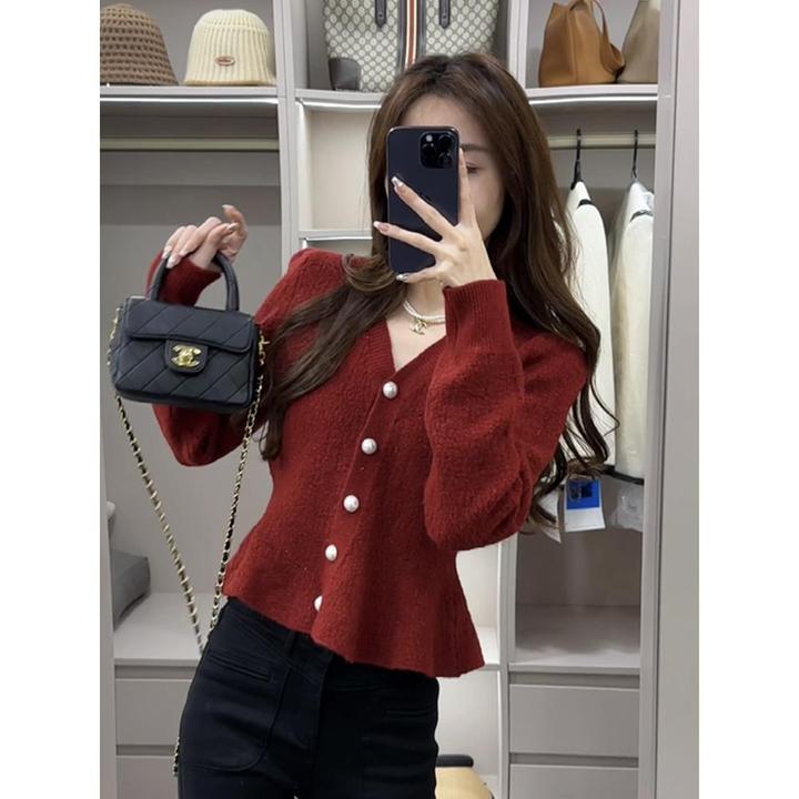 小香风红色v领短款毛衣开衫外套女秋冬2024新款细闪针织衫上衣女
