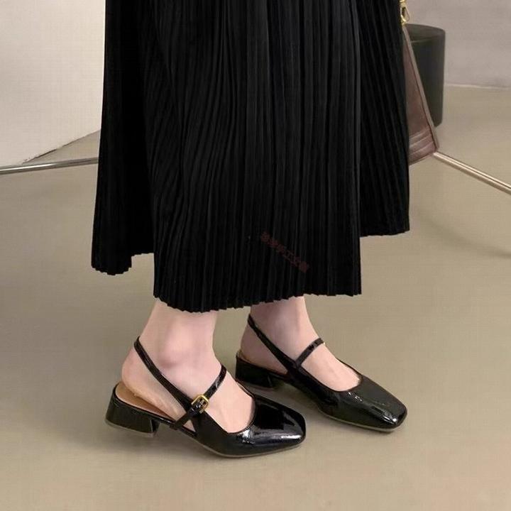 鱼嘴低跟百搭飞机鞋尖头婚鞋鞋粉色方跟凉鞋包头中跟橡胶