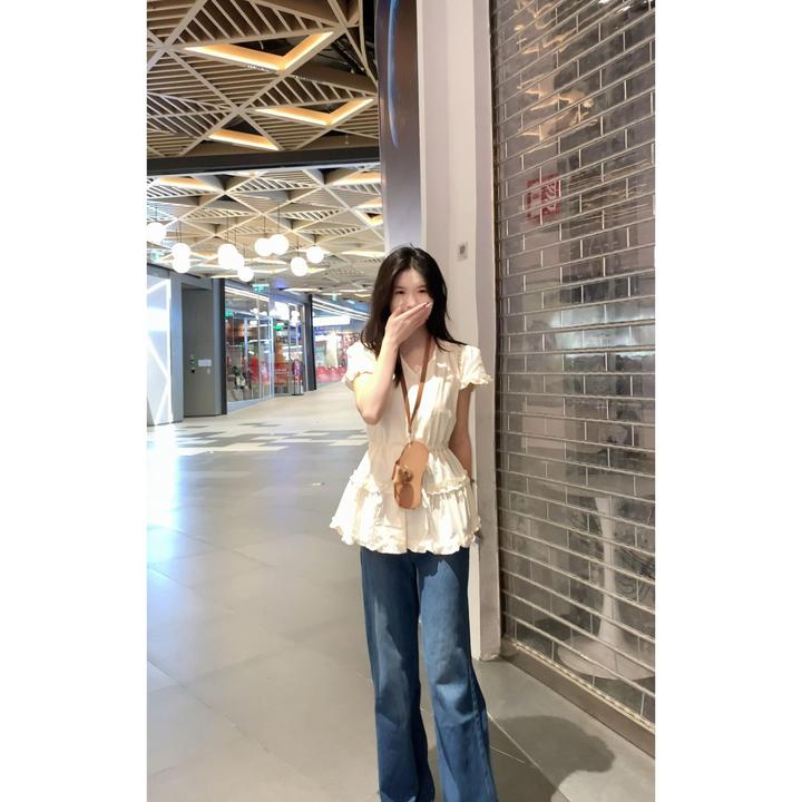 2025夏季新款纯欲风甜美木耳边V领短袖上衣搭高腰显瘦阔腿裤套装