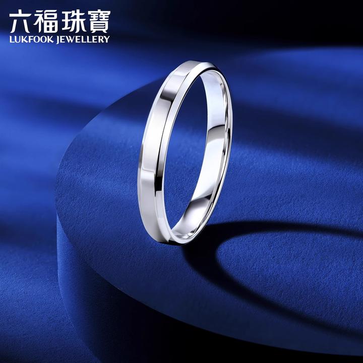 六福珠宝真爱如初铂950实心铂金男士戒指情侣对戒计价F63TBPR0006