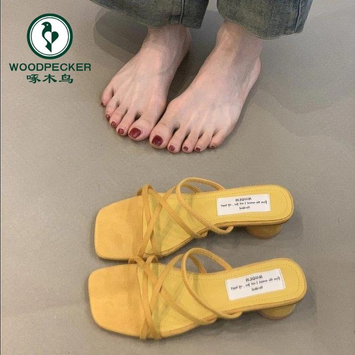 啄木鸟细带方头凉拖鞋外穿2025年夏季粗跟小众通勤百搭气质凉鞋子