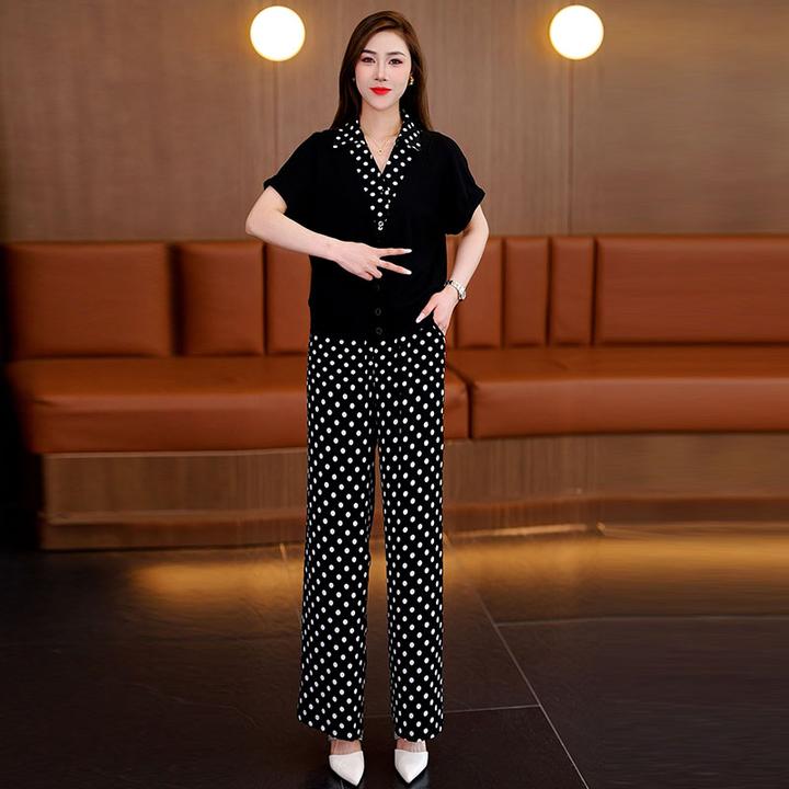 2025夏季新款休闲时尚碎花套装女薄款洋气减龄V领t恤阔腿裤两件套