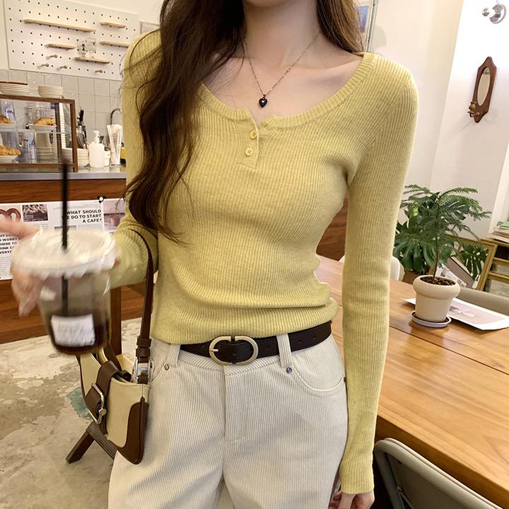 B韩系简约百搭圆领开扣坑条长袖打底针织衫女2025秋冬新款毛织上