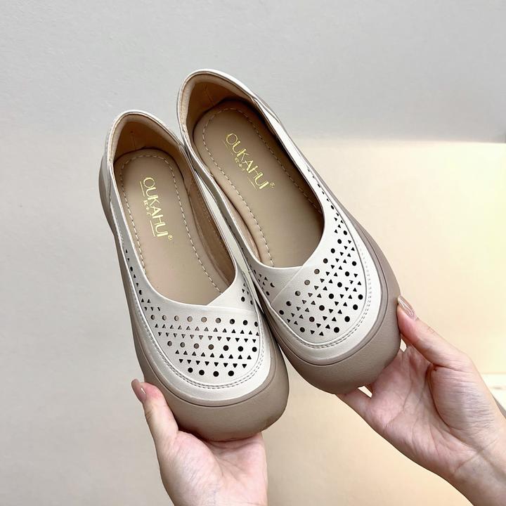 25356夏季透气舒适百搭民族风圆头平底妈妈鞋休闲镂空防滑洞洞鞋