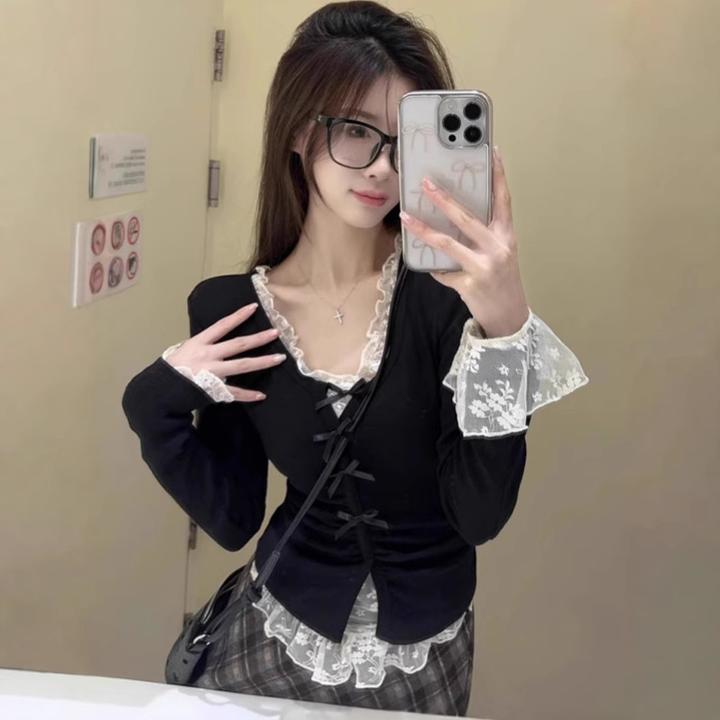 别致黑色修身V领蝴蝶结蕾丝内搭两件套纯欲风女性T恤衫短款长袖拼