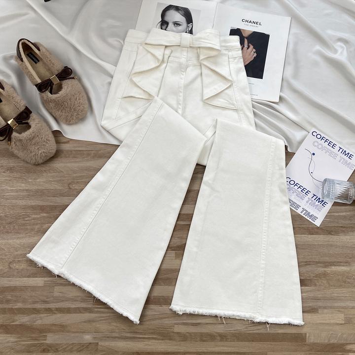 立体装饰~后裤腰设计白色微喇牛仔裤女2025秋季新款高腰显瘦喇叭