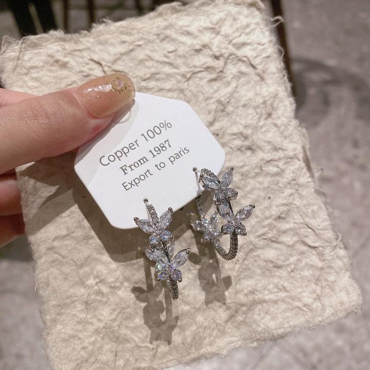 铜合金耳饰 轻奢高级感简约蝴蝶耳圈小众独特设计感耳钉时尚耳饰