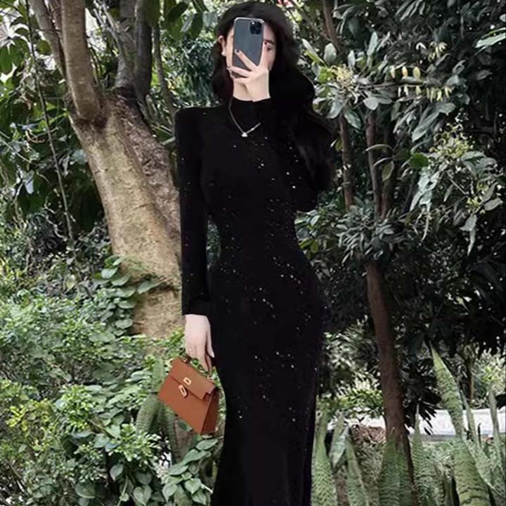 高级感黑色连衣裙女2025春秋打底裙包臀鱼尾半高领长裙子D4158